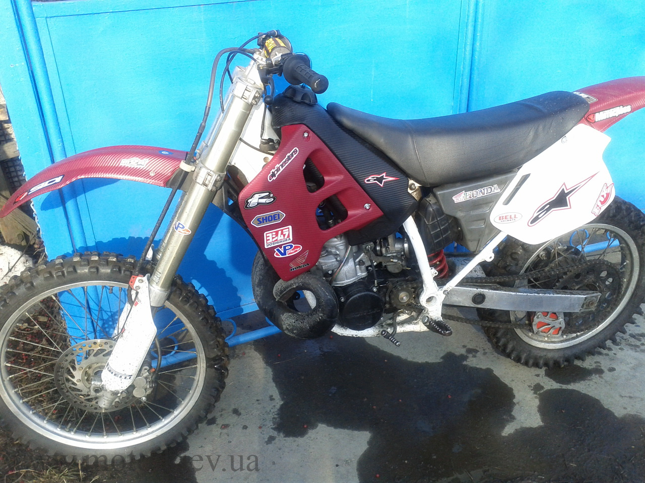 1986 Honda 250r dirt bike #3