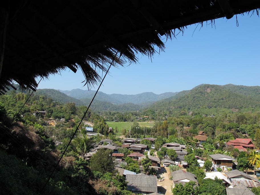 Baan Tawai & Samoeng - талантливый север Baan Tawai & Samoeng - талантливый север