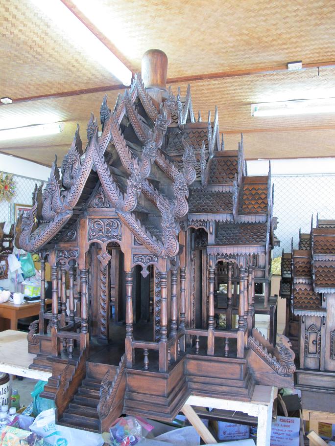 Baan Tawai & Samoeng - талантливый север Baan Tawai & Samoeng - талантливый север