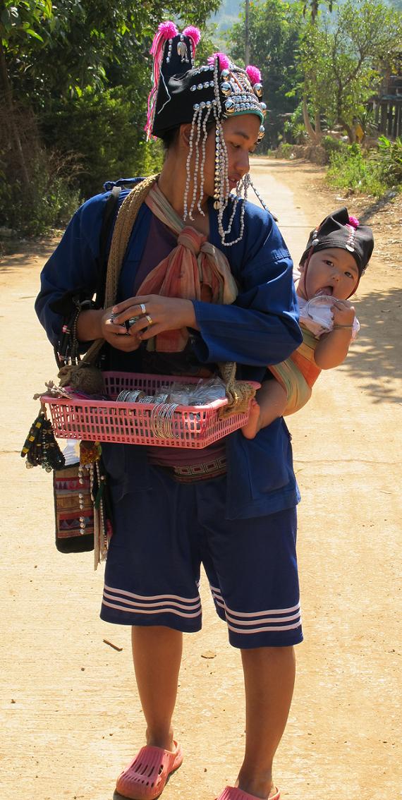коренные беженцы Chiang Dao
