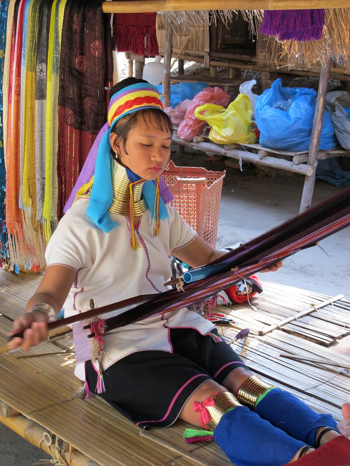 коренные беженцы Chiang Dao