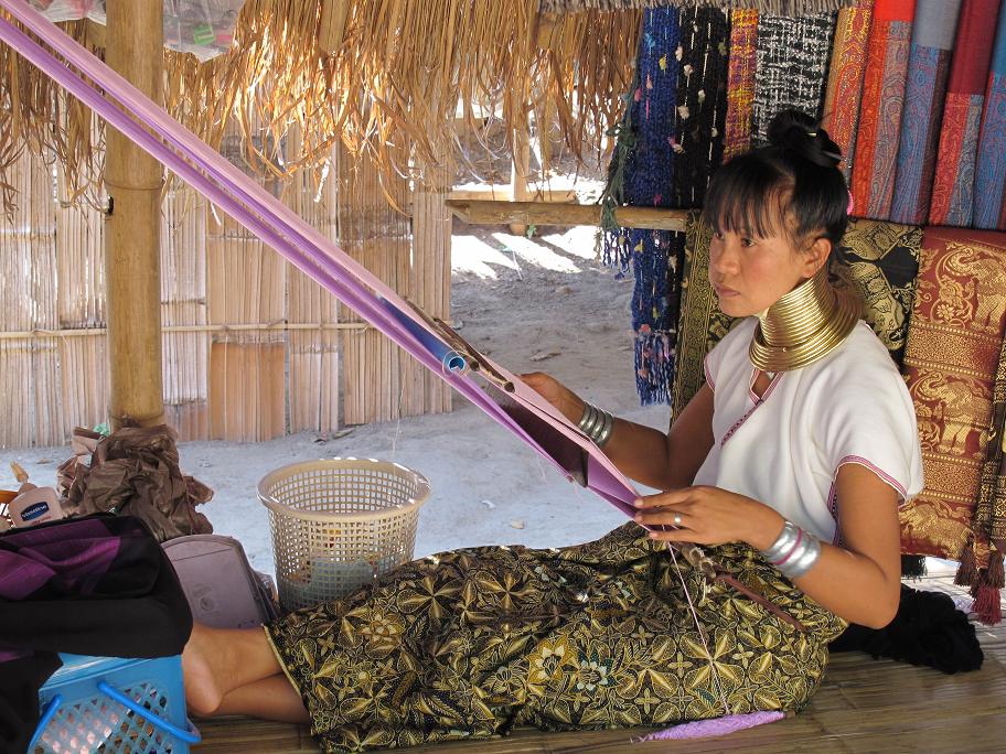 коренные беженцы Chiang Dao