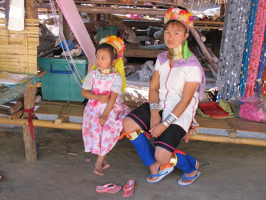 коренные беженцы Chiang Dao