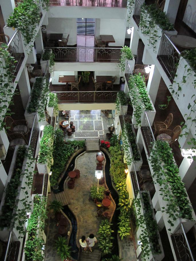 Kanchanaburi. оба берега реки Квай