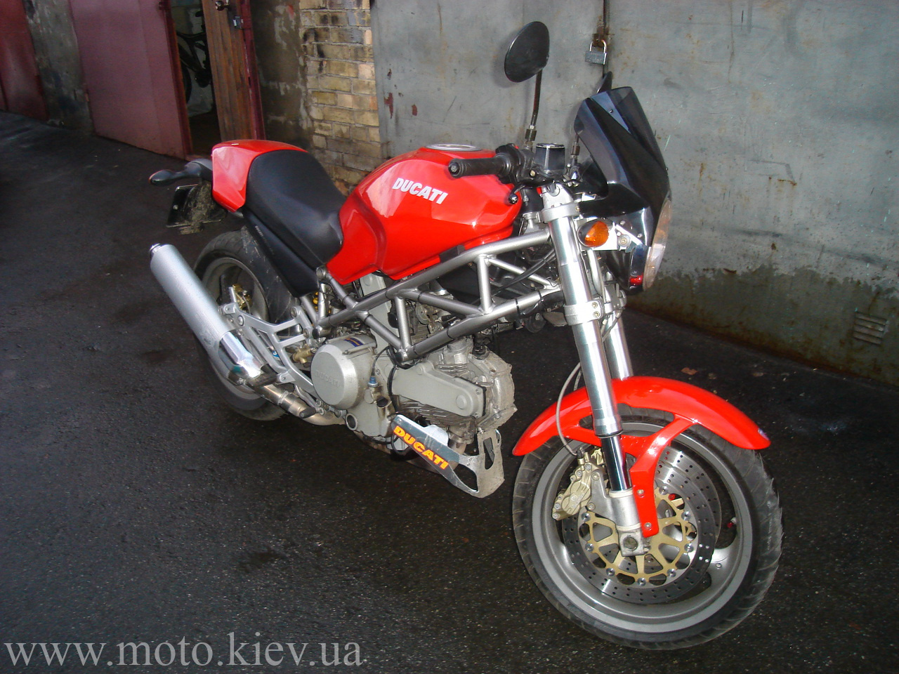  Ducati Monster 400 6000 USD   