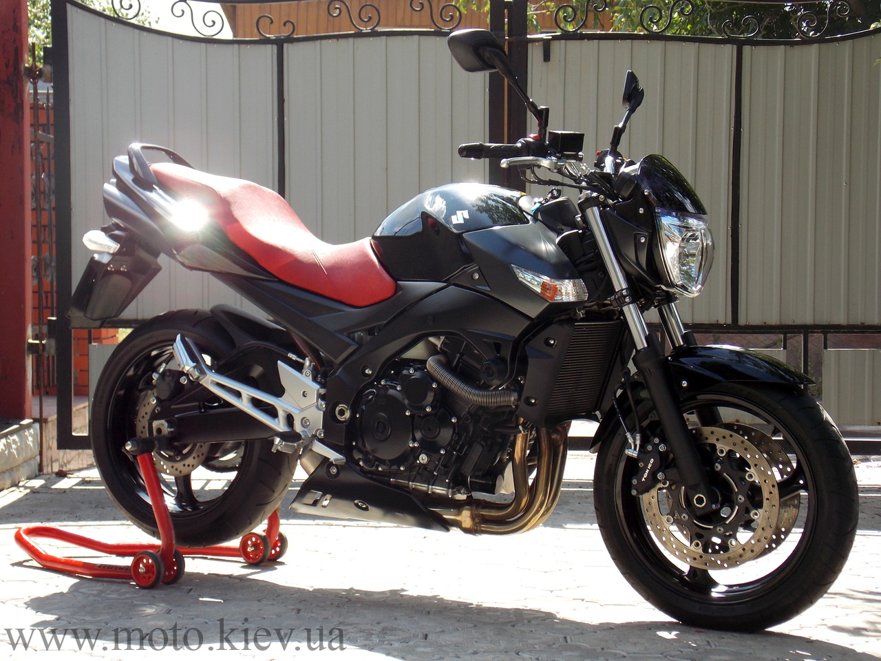 Мотоцикл Suzuki GSR 600 7500 USD Продана мототехніка